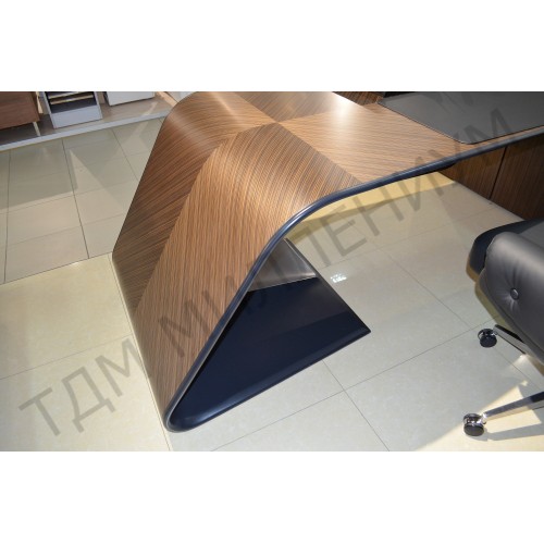 Кабинет руководителя Bugatti