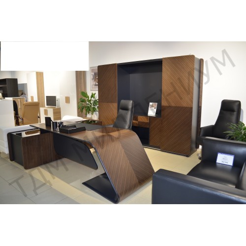 Кабинет руководителя Bugatti