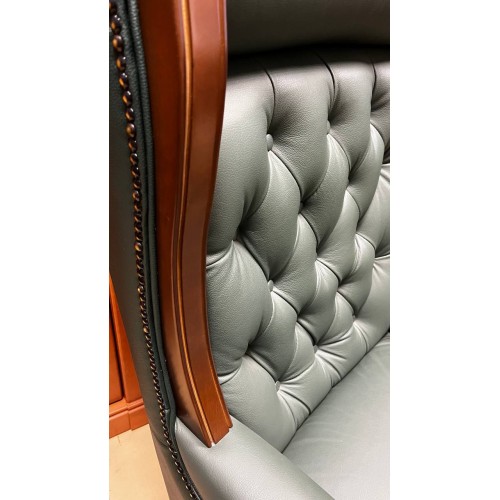 Кресло руководителя Князь 887 (деревянная крестовина)