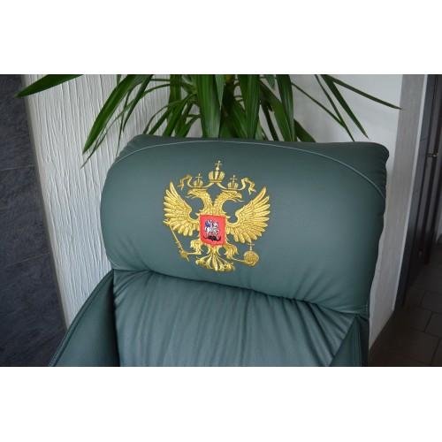 Кресло руководителя Пикассо с гербом (деревянная крестовина)