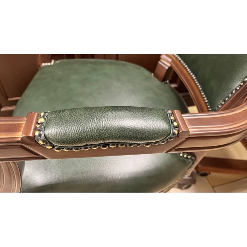 Кресло руководителя Велде ТА 5025 с гербом (натуральная кожа) низкая спинка