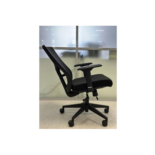 Офисное кресло для персонала Фидель М (пластиковая крестовина)