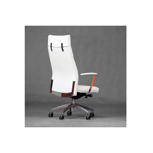 Кресло для руководителя Алтея А (хромированная крестовина)