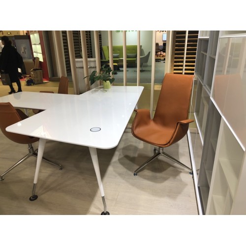 Кресло для руководителя Делоне А (глайдеры)