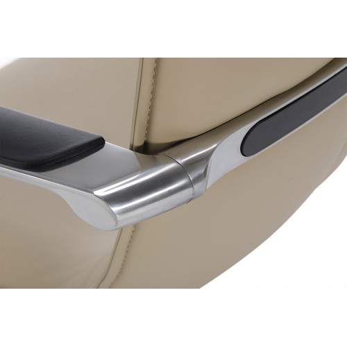 Кресло для руководителя Колумб А (хромированная крестовина)