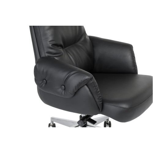 Кресло для руководителя Оскар А (хромированная крестовина)