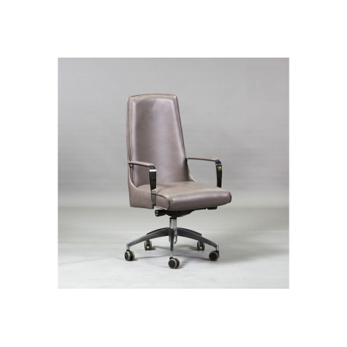 Кресло для руководителя Олимпия М (хромированная крестовина)