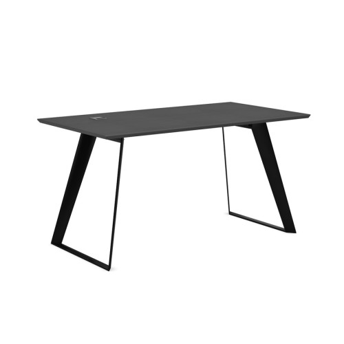 Стол письменный на металлических опорах Drive DRV101