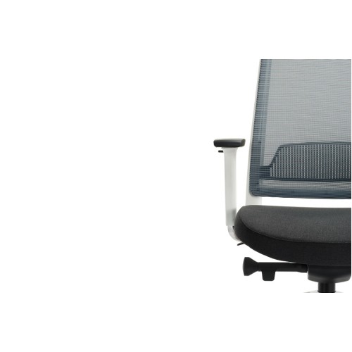 Офисное кресло для персонала Фальконе М (хромированная крестовина)