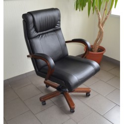 Кресло руководителя Мастер A | Master A  Multi-office (комбинированная кожа/эко) в наличии - продается с шоу рума