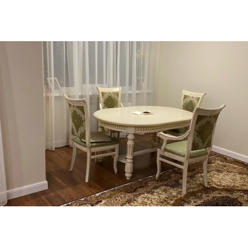 Стул обеденный из массива дерева "Классика-К" с подлокотниками