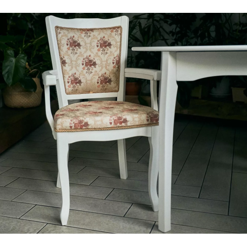 Стул обеденный из массива дерева "Классика-С" с подлокотниками