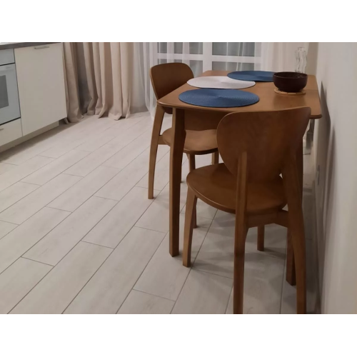 Стол обеденный из массива дерева для кухни «Миллениум-1» 1000(1300)х700 с фигурной/прямой ногой