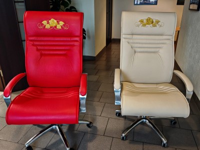 Кресло Basel A  с логотипом Роза - можно посмотреть у нас в офисе